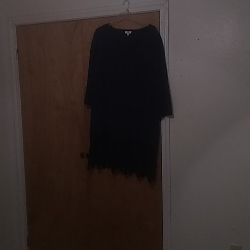 2dresses - Picture 2 of 4